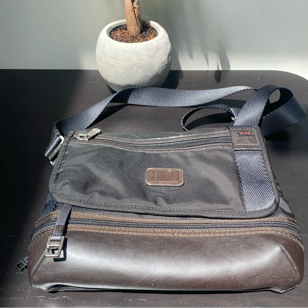 Tumi Glenview Expandable Crossbody Black and Dark Brown Messenger Bag